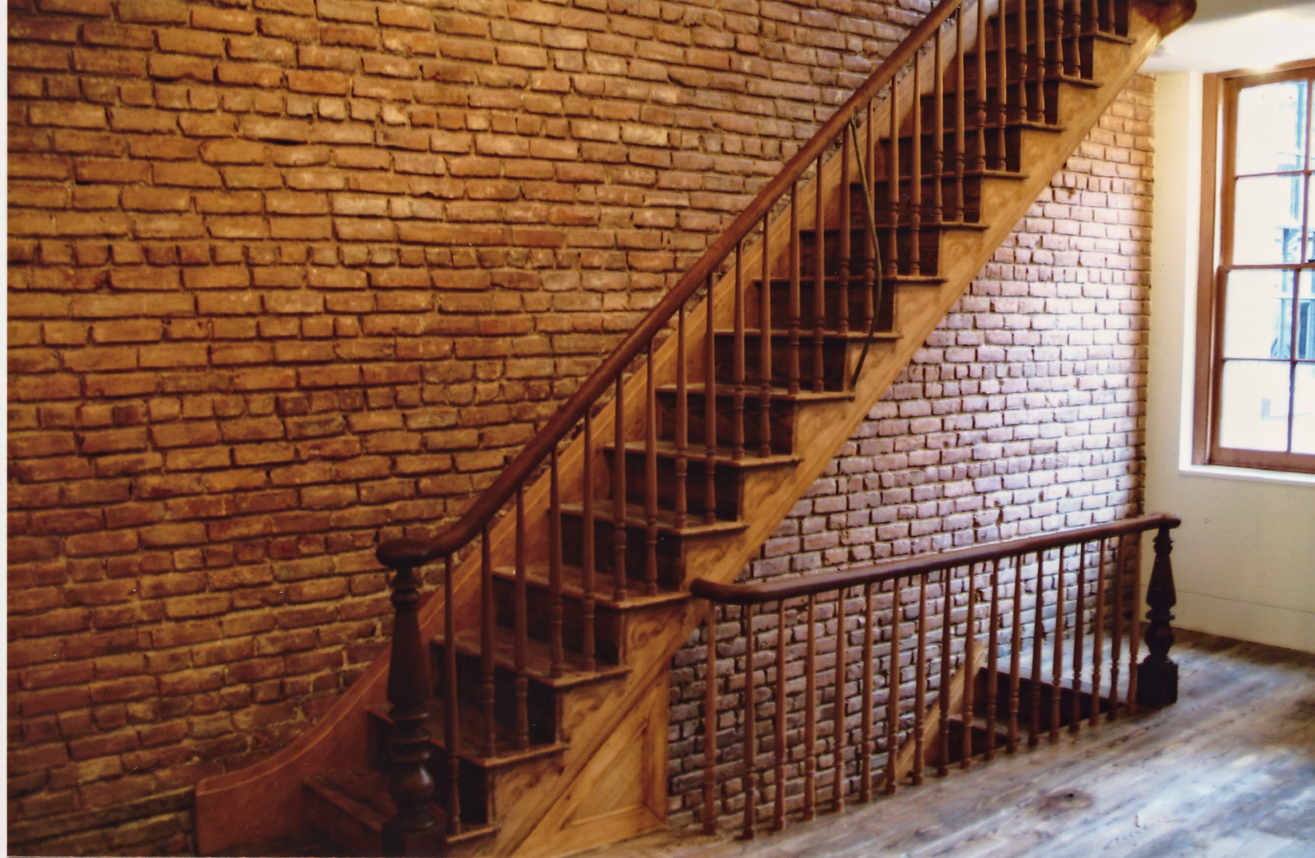 Staircase restoration gallery image 6